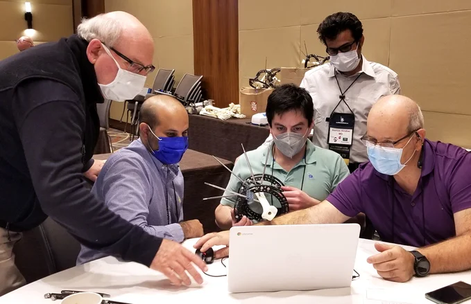Dr. John Herzenberg teaching students how to use software to correct deformities